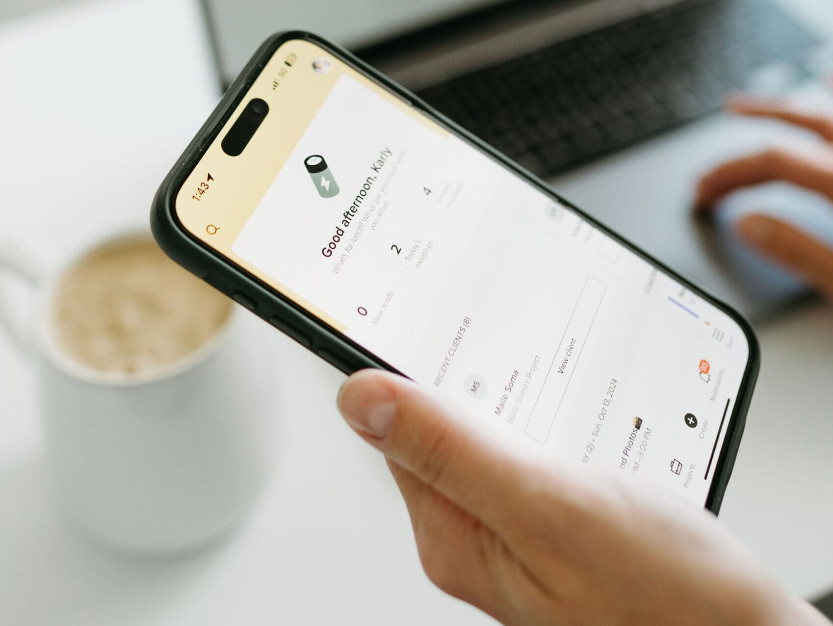 Using HoneyBook mobile